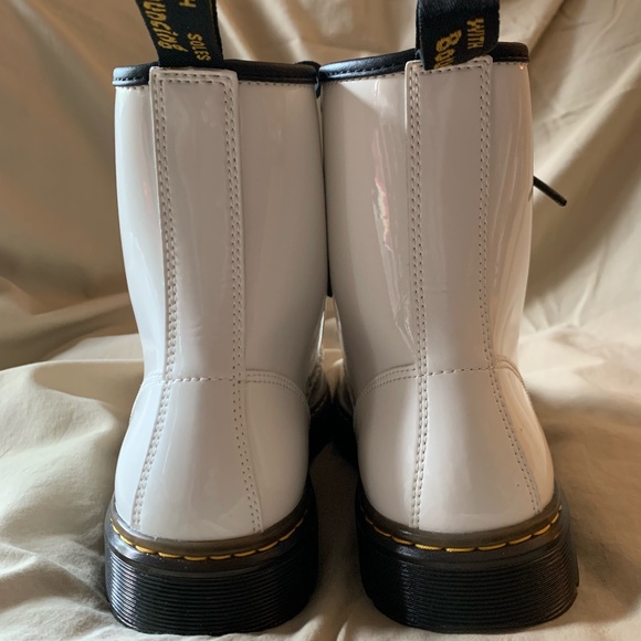 Dr Martens 'Vavala Combat Boots' in white patent leather - Picture 5 of 12